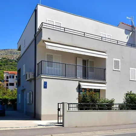 Apartman Seas The Day *