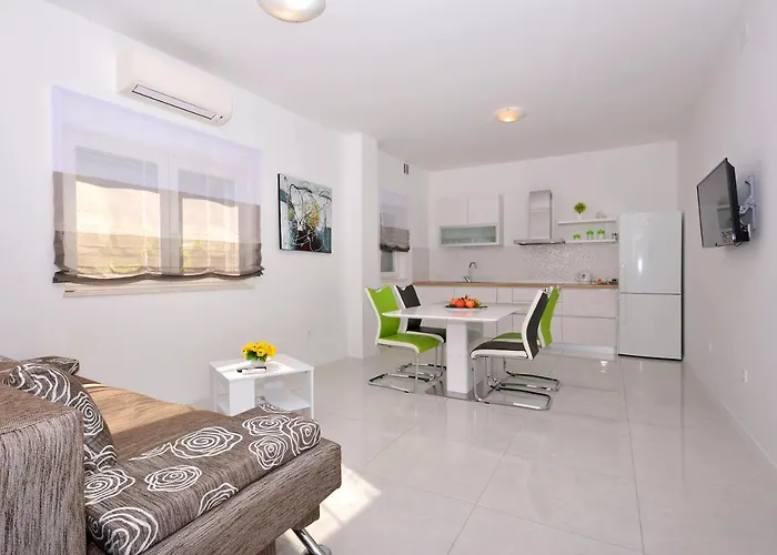 Seas The Day Podstrana